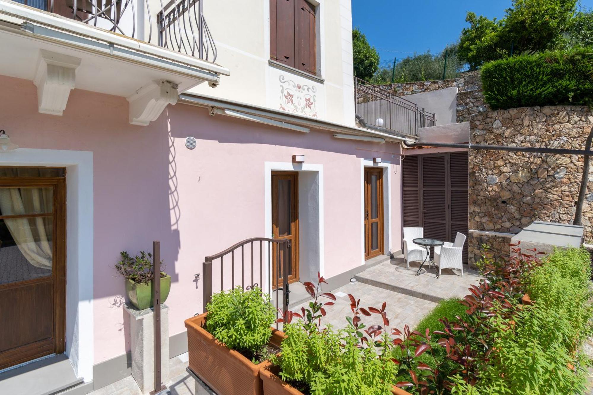 Residence Villa Il Casale - Appartamenti Wellness E Piscina Riscaldata Tovo San Giacomo Exterior foto